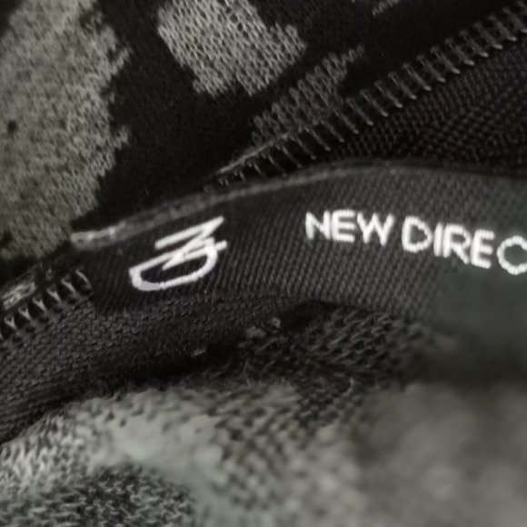 'NEW DIRECTIONS' Wrap skirt Cheetah print Size 10P NWOT - Picture 9 of 14